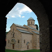 decani/crkva